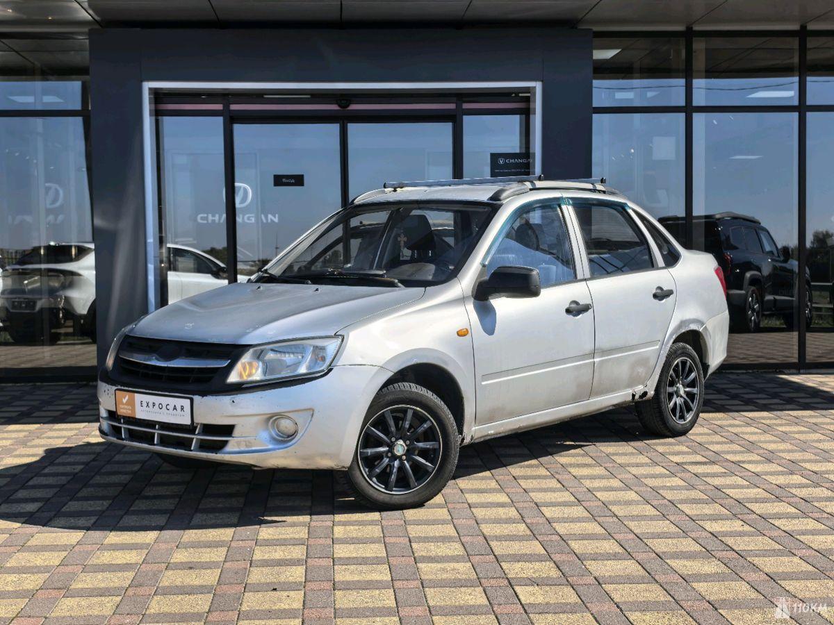 ВАЗ (Lada), Granta, 1596, 82, бензин, седан, механика, передний привод, среднее состояние, левый, серебряный, 250 000 ₽